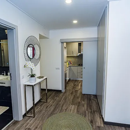 Atlantic Sun House 公寓 *