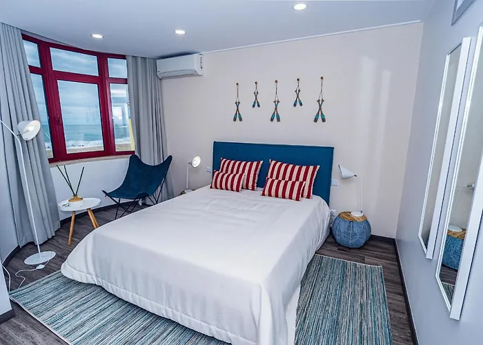 Atlantic Sun House Апартаменты Назаре